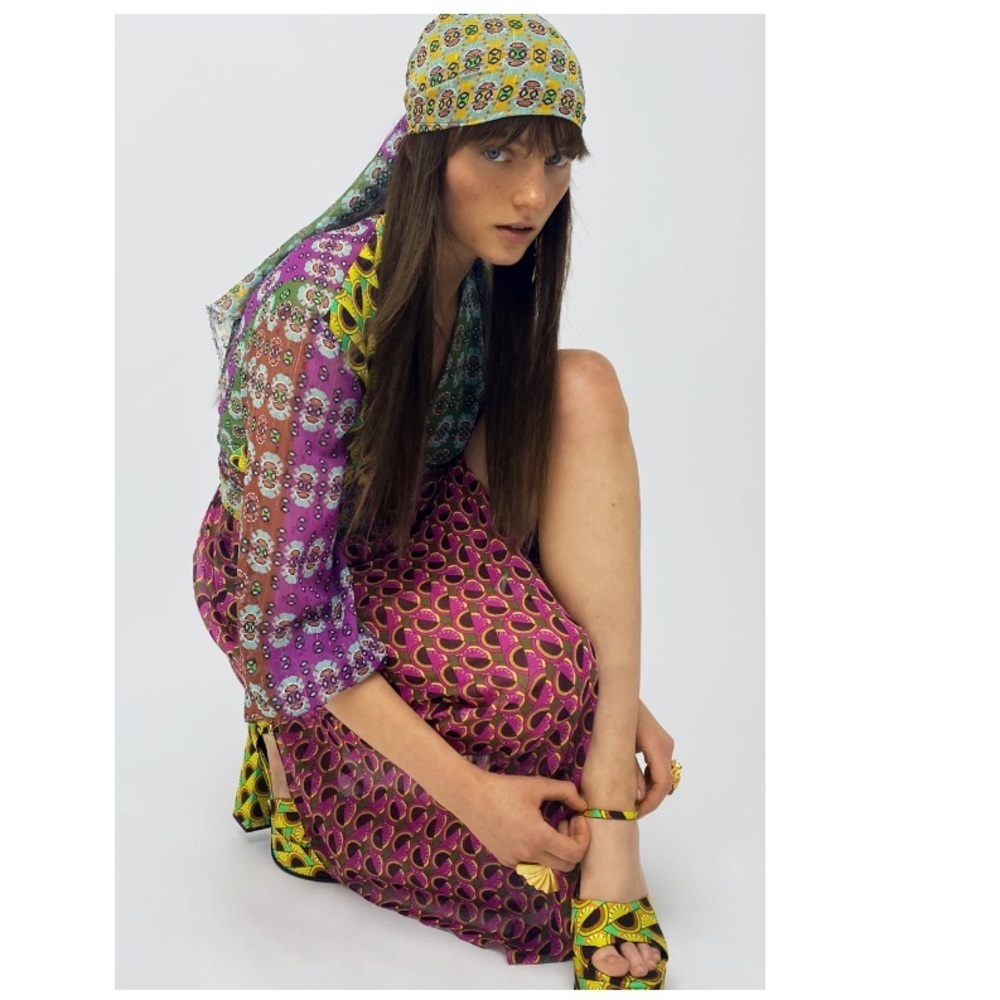 - Zara printed wrap Like Dress - Picture 9 of 12